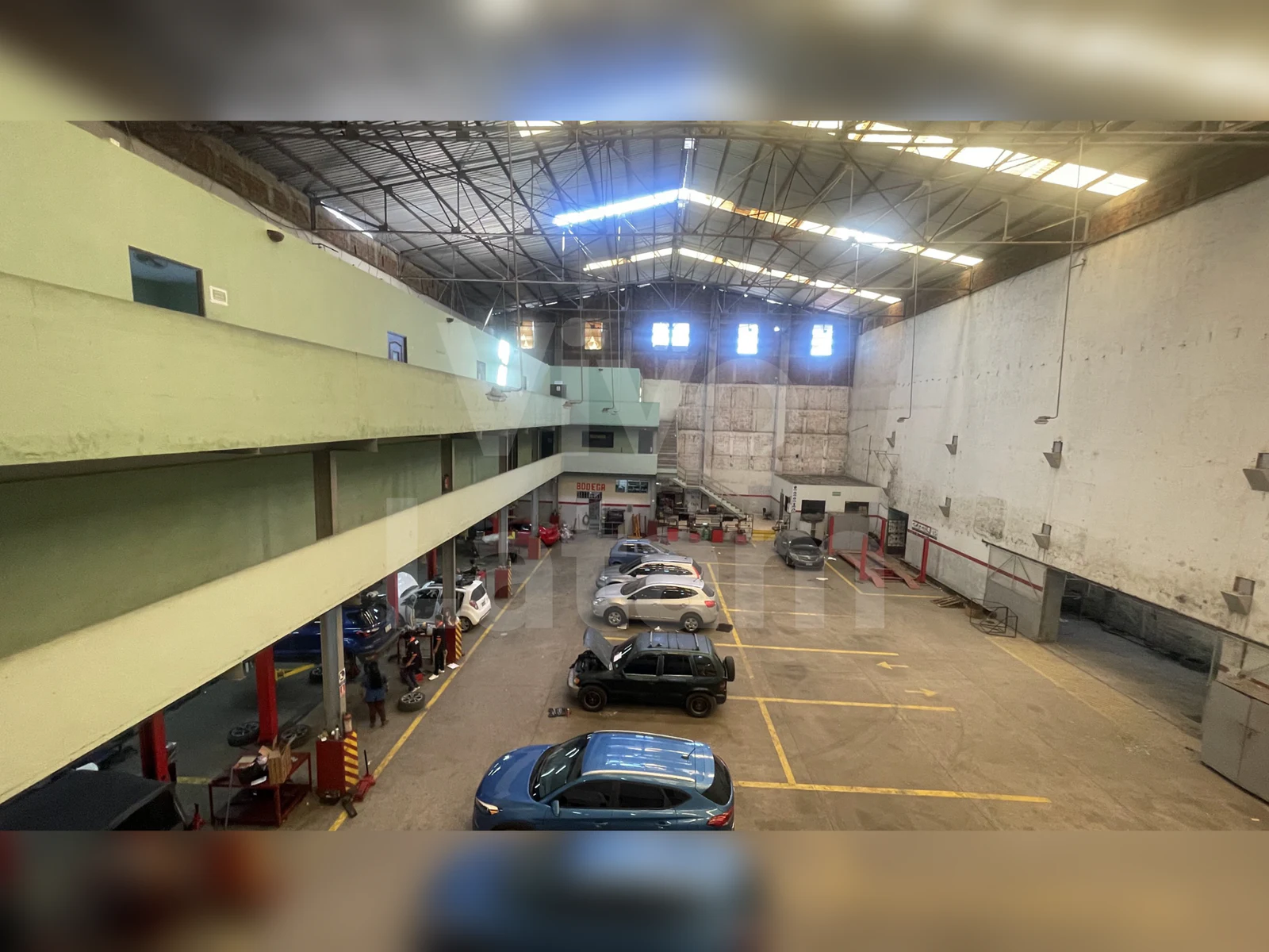 Commercial spaces and offices for sale in El Salvador